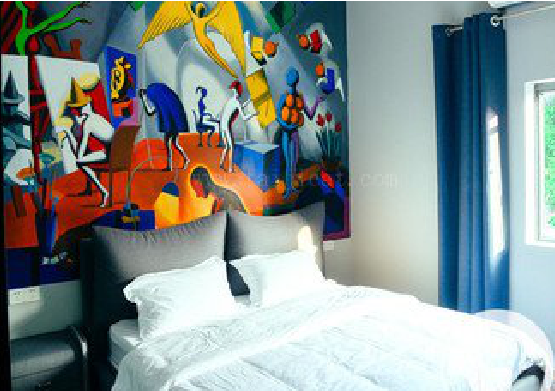 于都对于酒店的墙体彩绘而言更注重哪些方面？